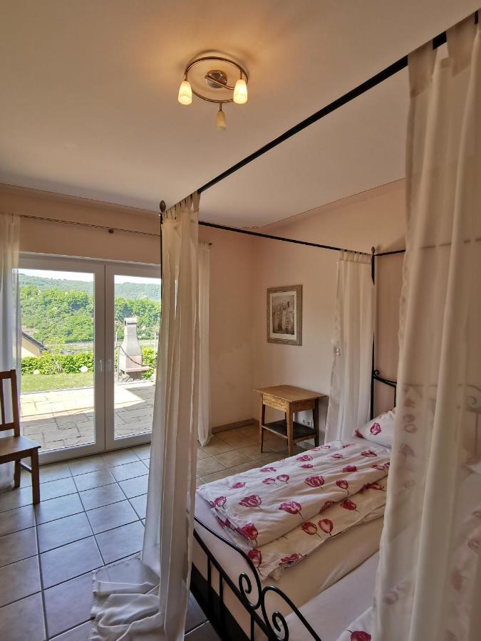 Apartament Weingut Amlinger&Sohn Neef Zewnętrze zdjęcie