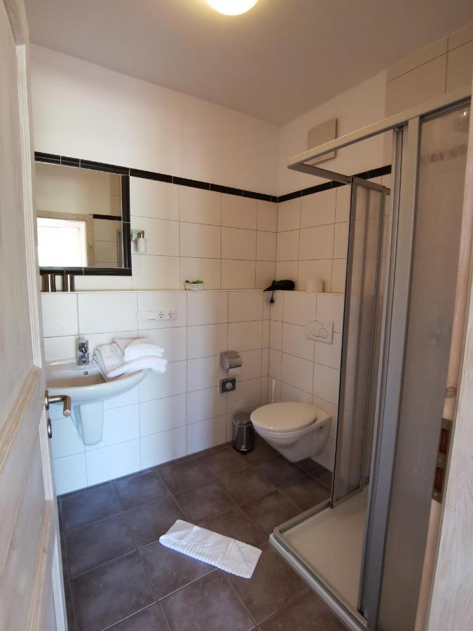 Apartament Weingut Amlinger&Sohn Neef Zewnętrze zdjęcie