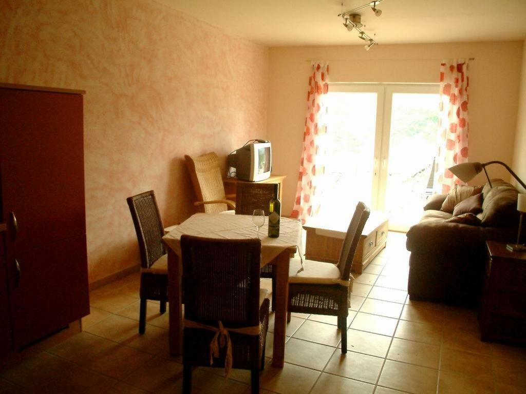 Apartament Weingut Amlinger&Sohn Neef Zewnętrze zdjęcie
